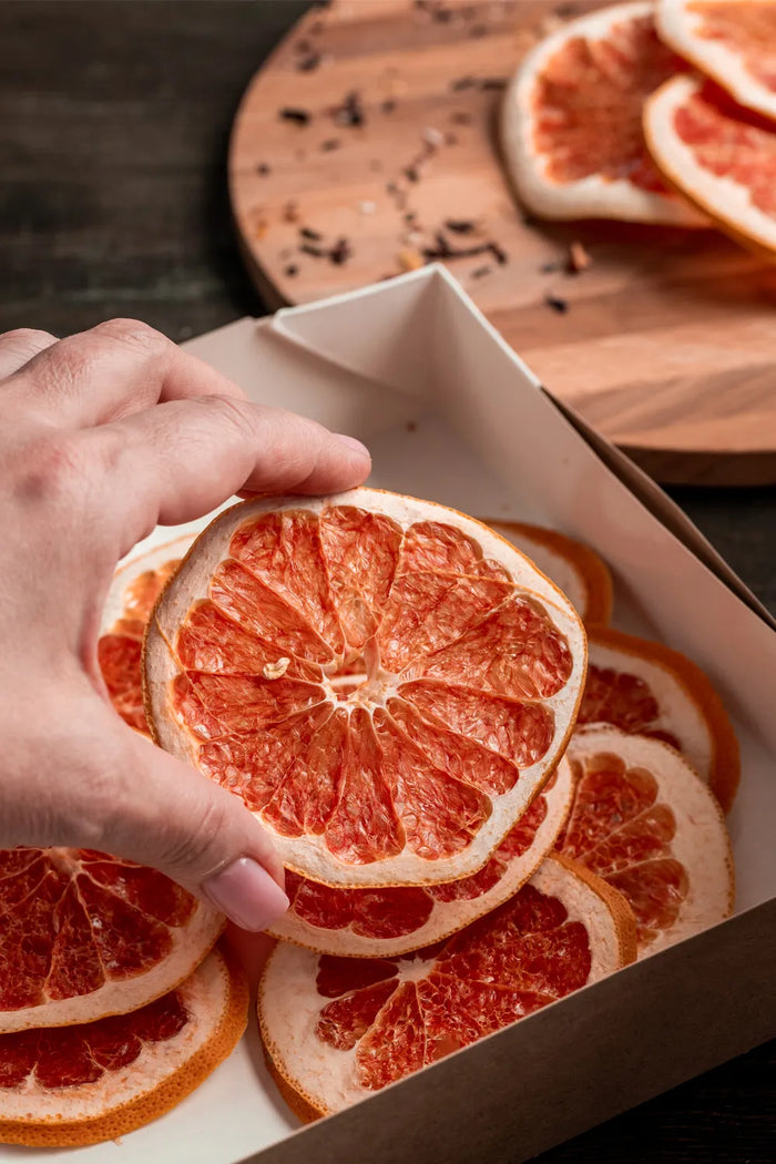 Dehydrated grapefruit slices