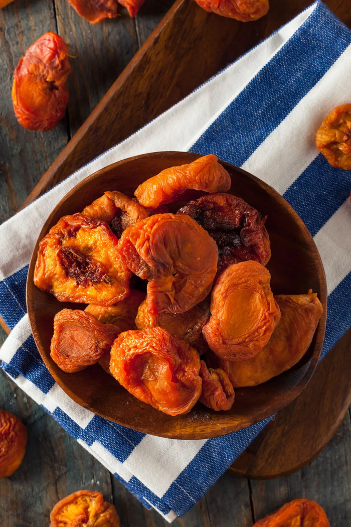 Dehydrated peach slices