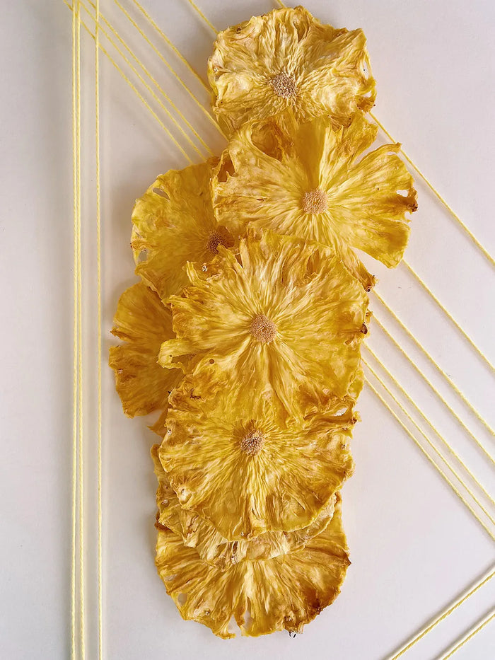 Dehydrated pineapple rings